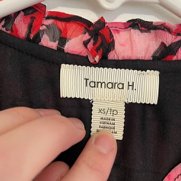 TAMARA H. Short Sleeve Double Ruffle V-Neck Chiffon Blouse Black Pink Red Floral - Picture 5 of 14